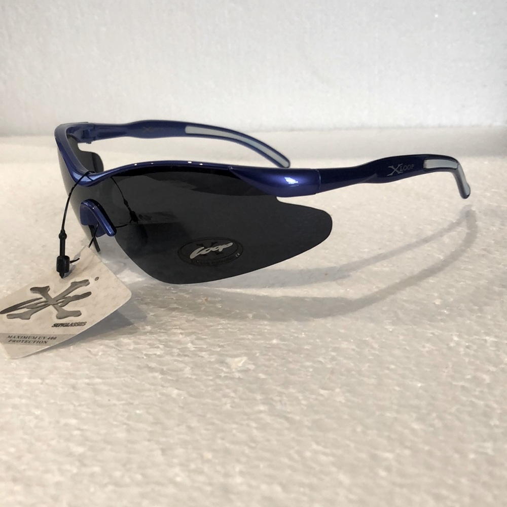 Xloop Blue frame with black wrap lens
